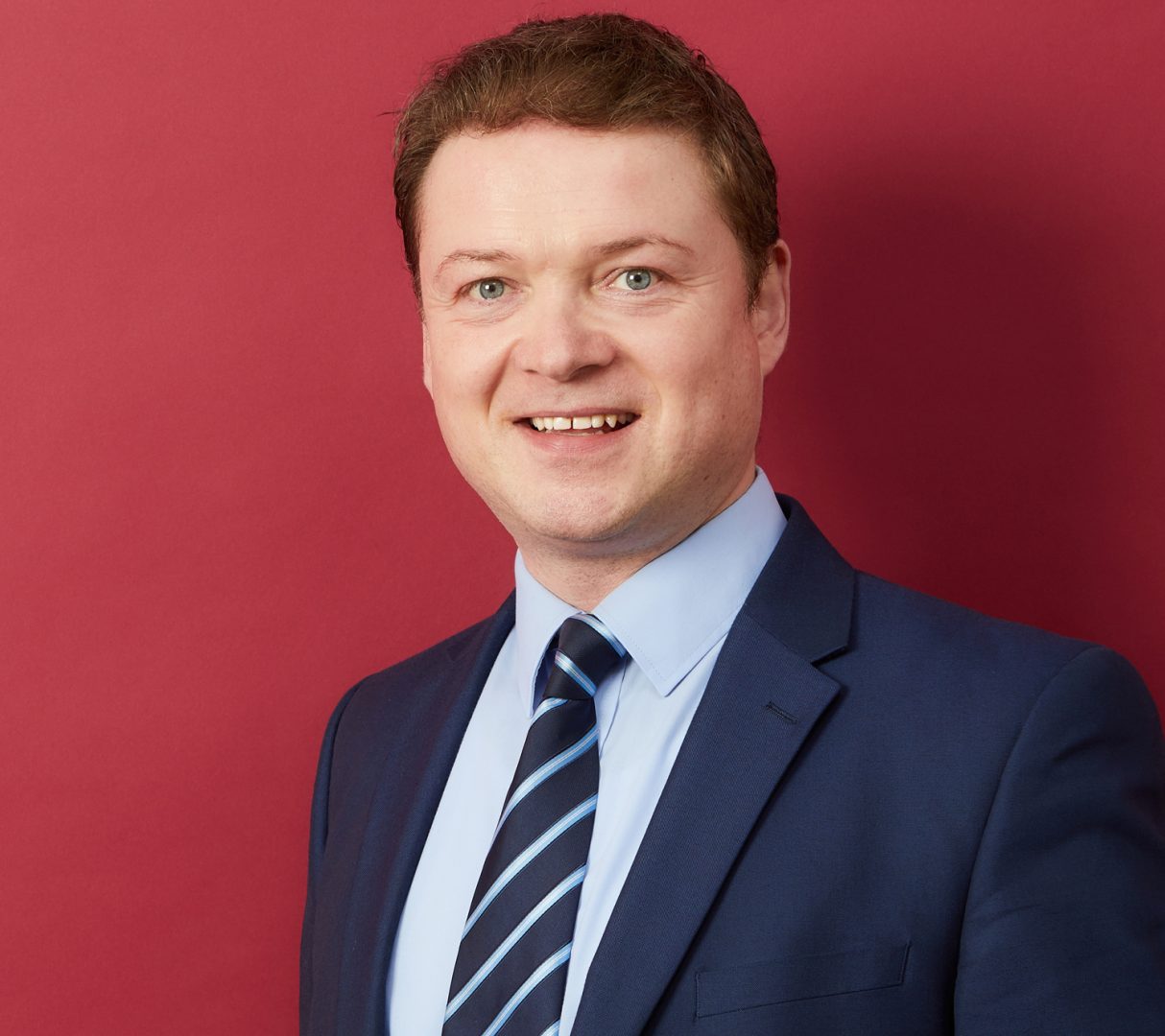 Ross_Hubbard_Red_012_portrait.jpg